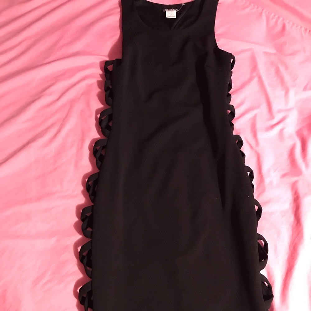 Side thang dress